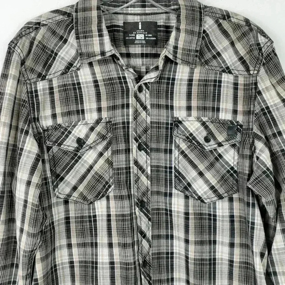 I JEANS BY BUFFALO Size Medium Button down - Picture 2 of 8